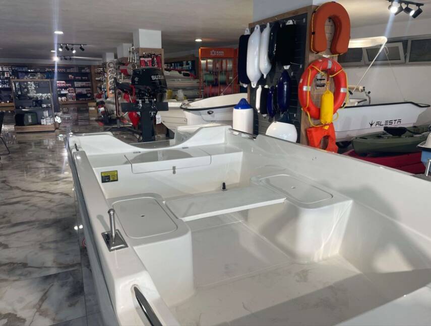 Safter 450 Standart Aksesuarlı Tekne - 2