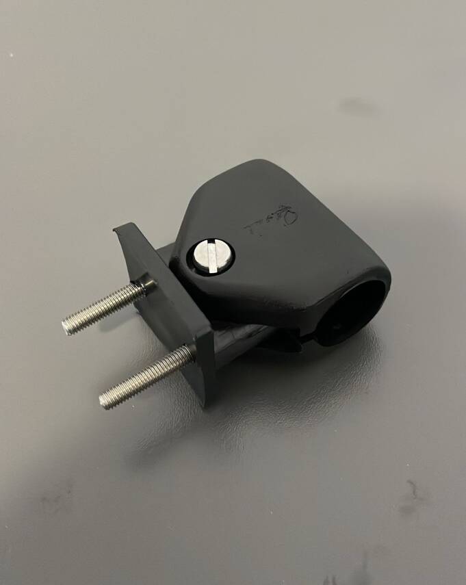 TENTE BAĞLANTISI SAPLAMALI TUTUCU SİYAH - 1